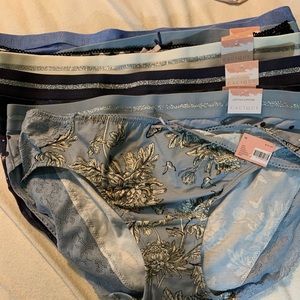9 PAIRS OF CACIQUE PANTIES